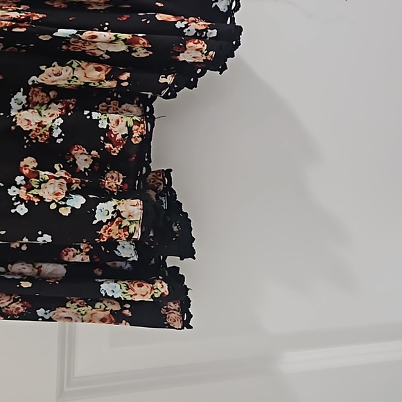 Floral Mini Dress - Picture 4 of 7